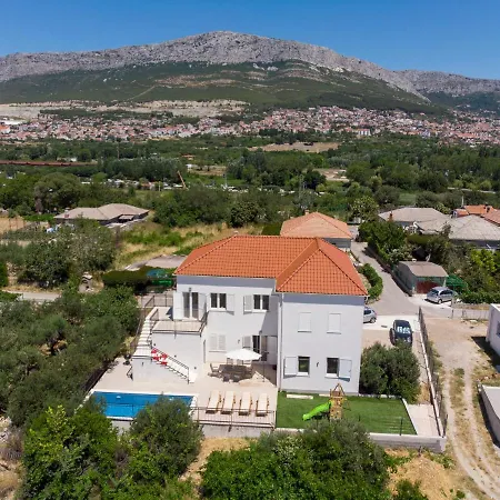 Villa Aquero 度假居
